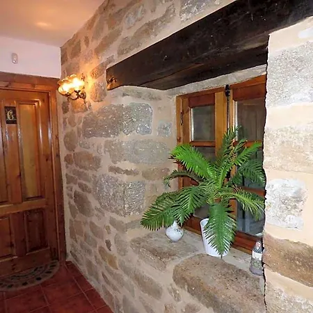 Hotel La De Pedrazales